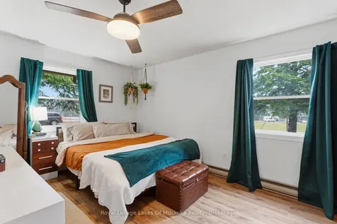 42 Riverside Drive Huntsville ON P1H 1R6