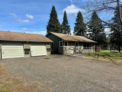 42 Riverside Drive Huntsville ON P1H 1R6