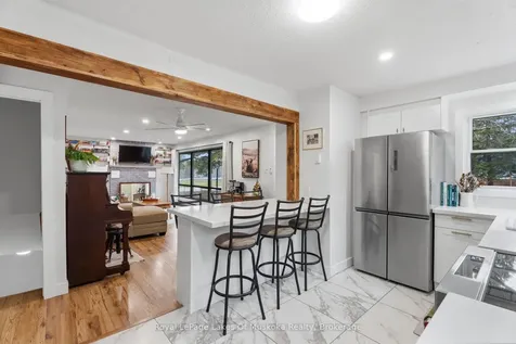 42 Riverside Drive Huntsville ON P1H 1R6