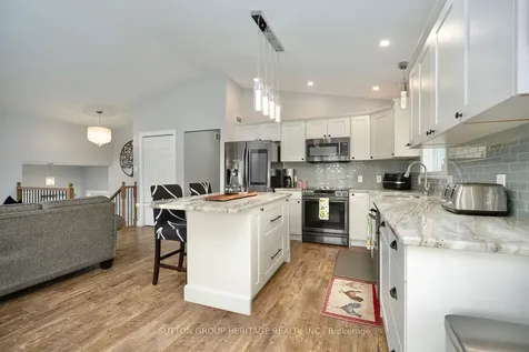 978 Ward Street Selwyn ON K0L 1H0