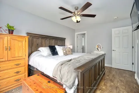 978 Ward Street Selwyn ON K0L 1H0