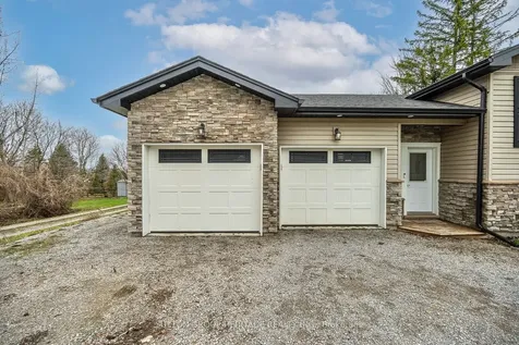 978 Ward Street Selwyn ON K0L 1H0