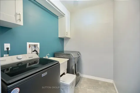 978 Ward Street Selwyn ON K0L 1H0