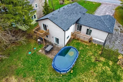 978 Ward Street Selwyn ON K0L 1H0