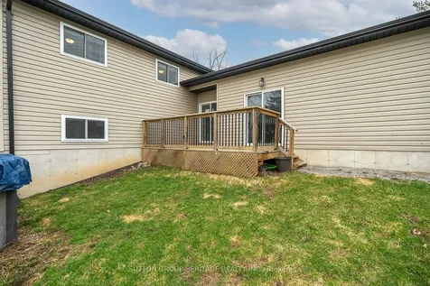 978 Ward Street Selwyn ON K0L 1H0