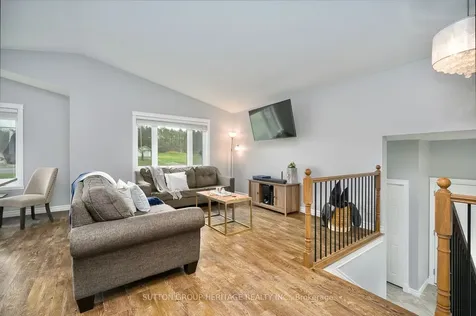 978 Ward Street Selwyn ON K0L 1H0