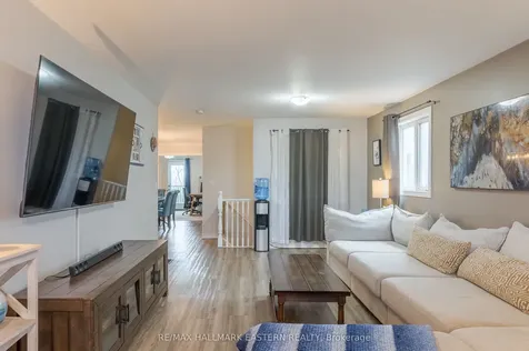 702 Trailview Drive Peterborough ON K9J 8P2