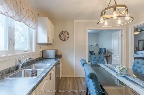 702 Trailview Drive Peterborough ON K9J 8P2