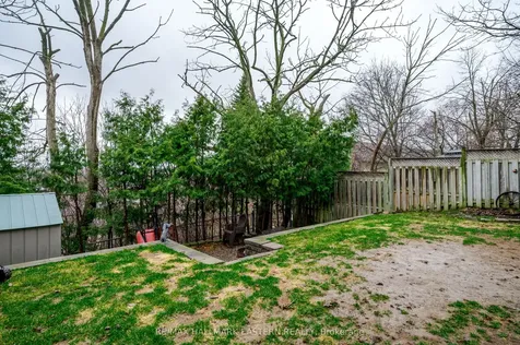 702 Trailview Drive Peterborough ON K9J 8P2