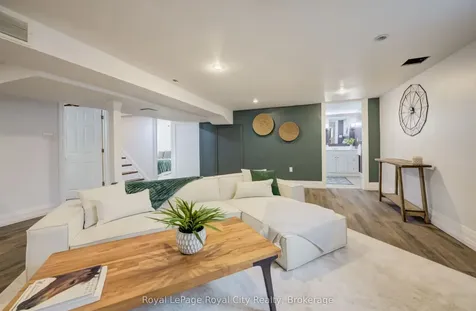 609 Woodside Street Centre Wellington ON N1M 2M4