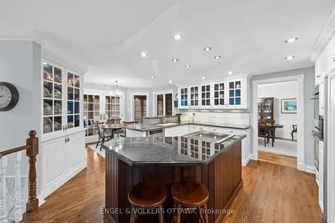 19 Kimmins Court Kanata ON K2K 2M4