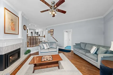 19 Kimmins Court Kanata ON K2K 2M4