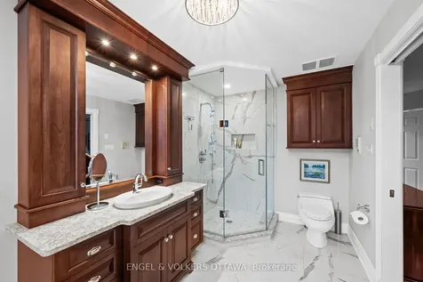 19 Kimmins Court Kanata ON K2K 2M4