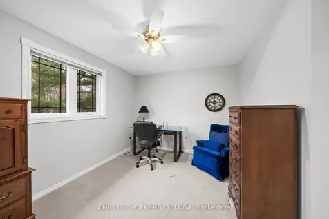 19 Kimmins Court Kanata ON K2K 2M4