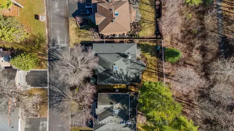 19 Kimmins Court Kanata ON K2K 2M4