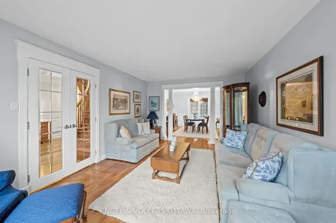 19 Kimmins Court Kanata ON K2K 2M4