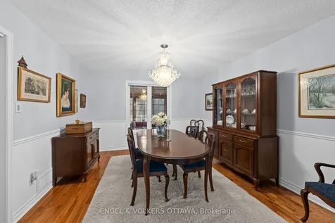 19 Kimmins Court Kanata ON K2K 2M4