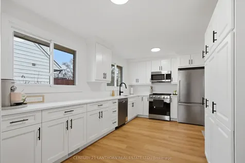 18 Glendale Road Belleville ON K8P 4H5