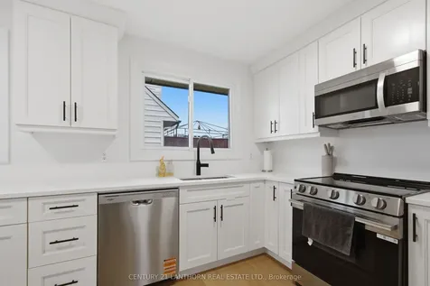 18 Glendale Road Belleville ON K8P 4H5