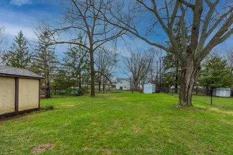 18 Glendale Road Belleville ON K8P 4H5