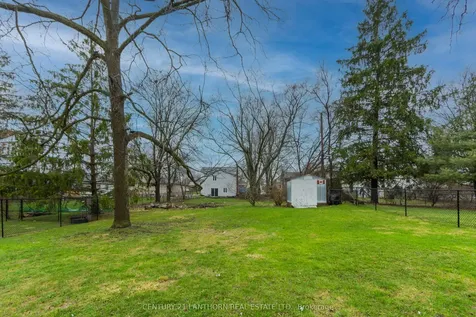 18 Glendale Road Belleville ON K8P 4H5