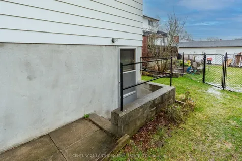 18 Glendale Road Belleville ON K8P 4H5