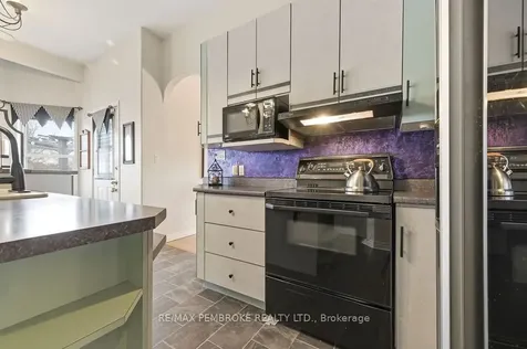 152 Reta Crescent Pembroke ON K8A 1B3