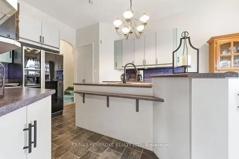 152 Reta Crescent Pembroke ON K8A 1B3