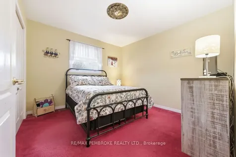 152 Reta Crescent Pembroke ON K8A 1B3