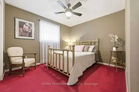 152 Reta Crescent Pembroke ON K8A 1B3