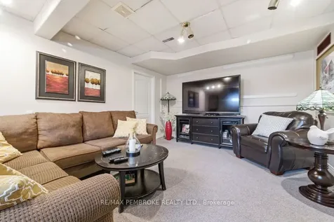 152 Reta Crescent Pembroke ON K8A 1B3
