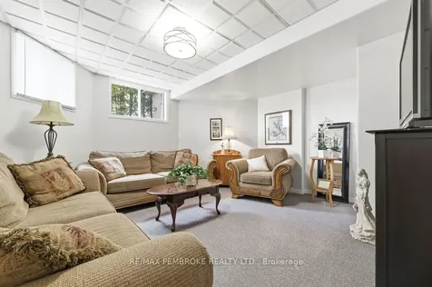152 Reta Crescent Pembroke ON K8A 1B3