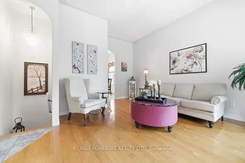 152 Reta Crescent Pembroke ON K8A 1B3