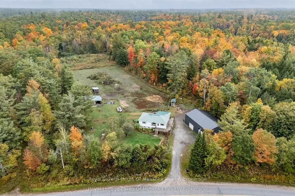 1741 Doe Lake Road Gravenhurst ON P1P 1R3