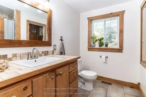 1741 Doe Lake Road Gravenhurst ON P1P 1R3