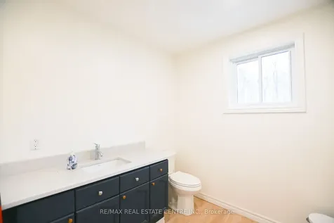 1078 South Kahshe Lake Road E Gravenhurst ON P0E 1G0