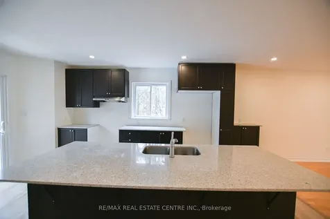 1078 South Kahshe Lake Road E Gravenhurst ON P0E 1G0