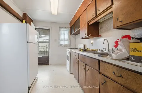29 Mcnaughton Road Welland ON L3B 2R4