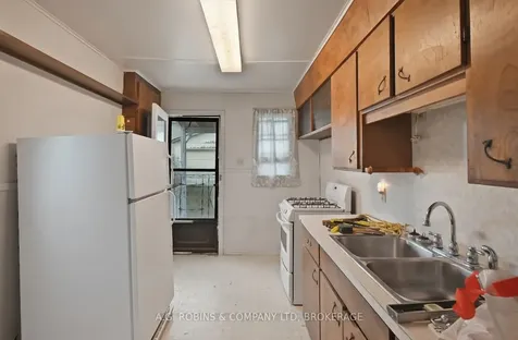 29 Mcnaughton Road Welland ON L3B 2R4