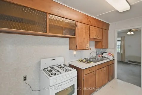 29 Mcnaughton Road Welland ON L3B 2R4
