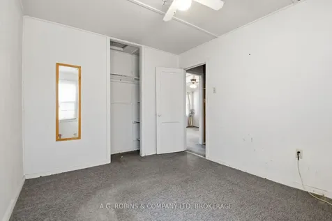 29 Mcnaughton Road Welland ON L3B 2R4