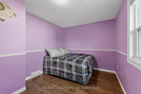 346 Riverview Drive Strathroy-caradoc ON N7G 4B7