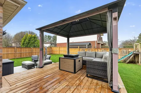 346 Riverview Drive Strathroy-caradoc ON N7G 4B7