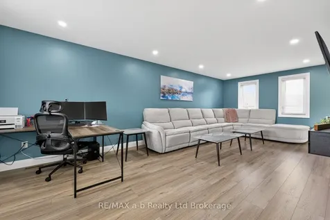 346 Riverview Drive Strathroy-caradoc ON N7G 4B7