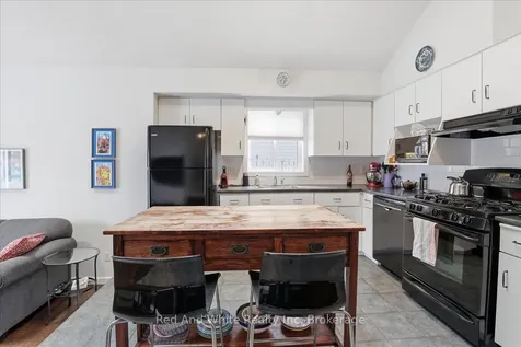 110 Milton Avenue W Cambridge ON N3C 3W5