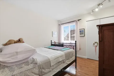 110 Milton Avenue W Cambridge ON N3C 3W5