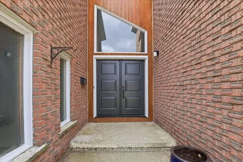 110 Milton Avenue W Cambridge ON N3C 3W5
