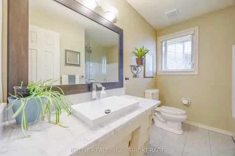 24 Mississauga Road St. Catharines ON L2N 3K4