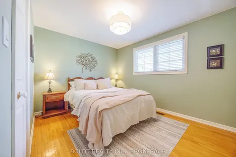 24 Mississauga Road St. Catharines ON L2N 3K4