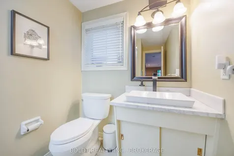 24 Mississauga Road St. Catharines ON L2N 3K4